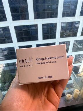 Obagi Hydrate Luxe Moisture-Rich Cream
